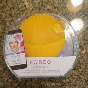 💦NEW Foreo Luna facial cleaning brush
